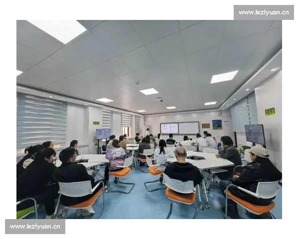 边中结合模式创新探索：推动多学科融合与协同发展新路径